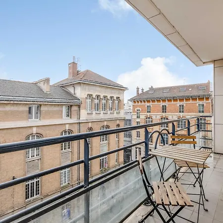 Apartment Spacious 1br 4p - Buttes-chaumont Paris
